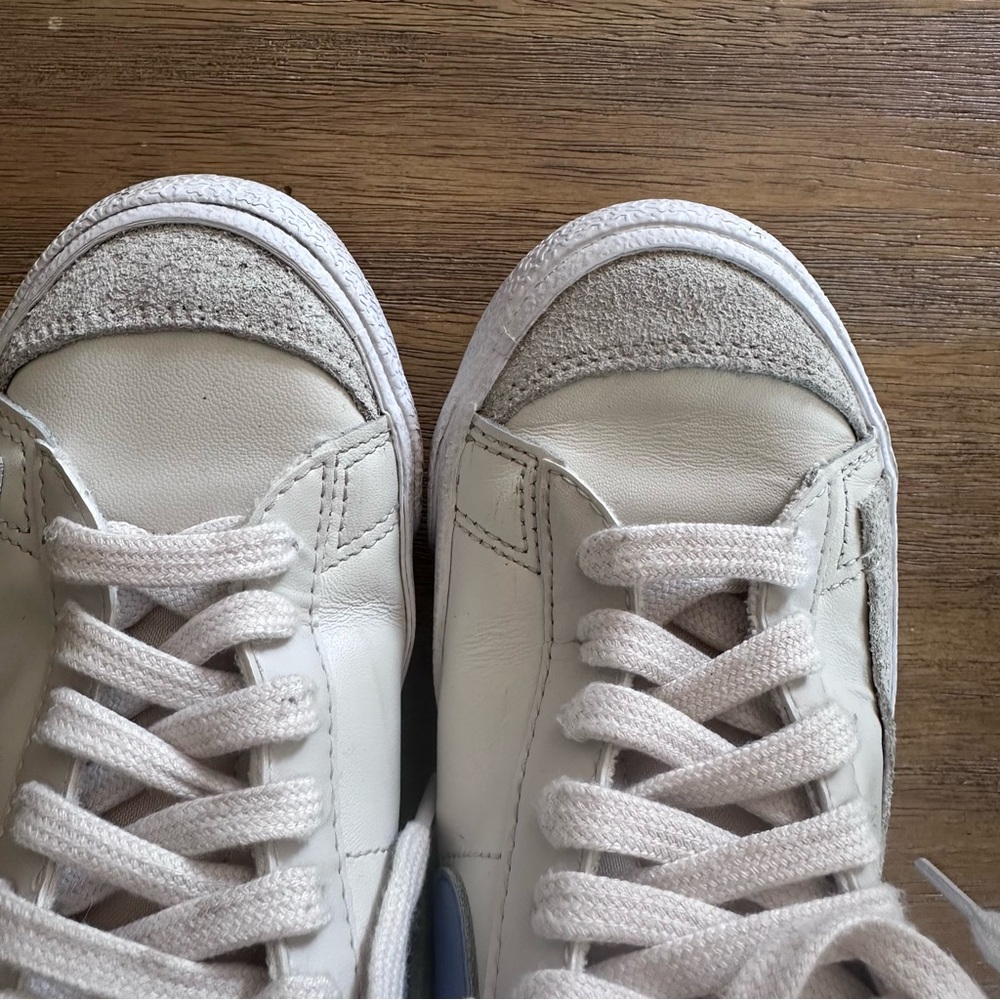 Nike White Blazers - Picture 3 of 9
